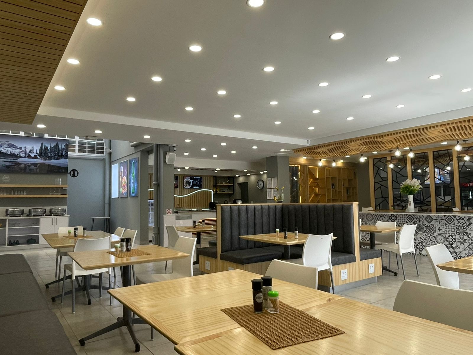 Restaurant counter area
